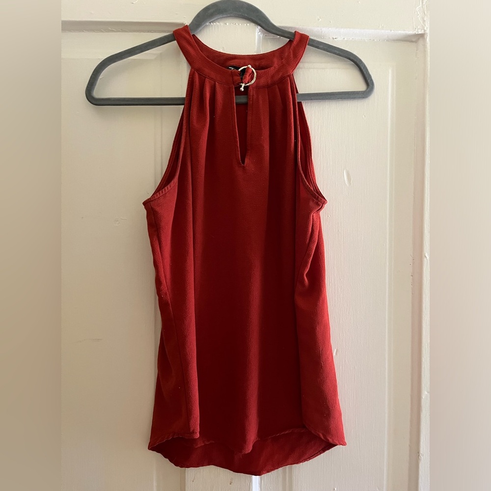 High neck tank